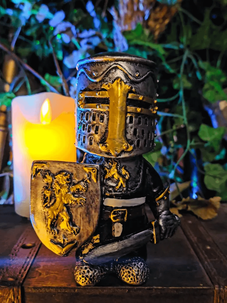 The Armored Kingdom Guardian Knight Collectible product image (1)