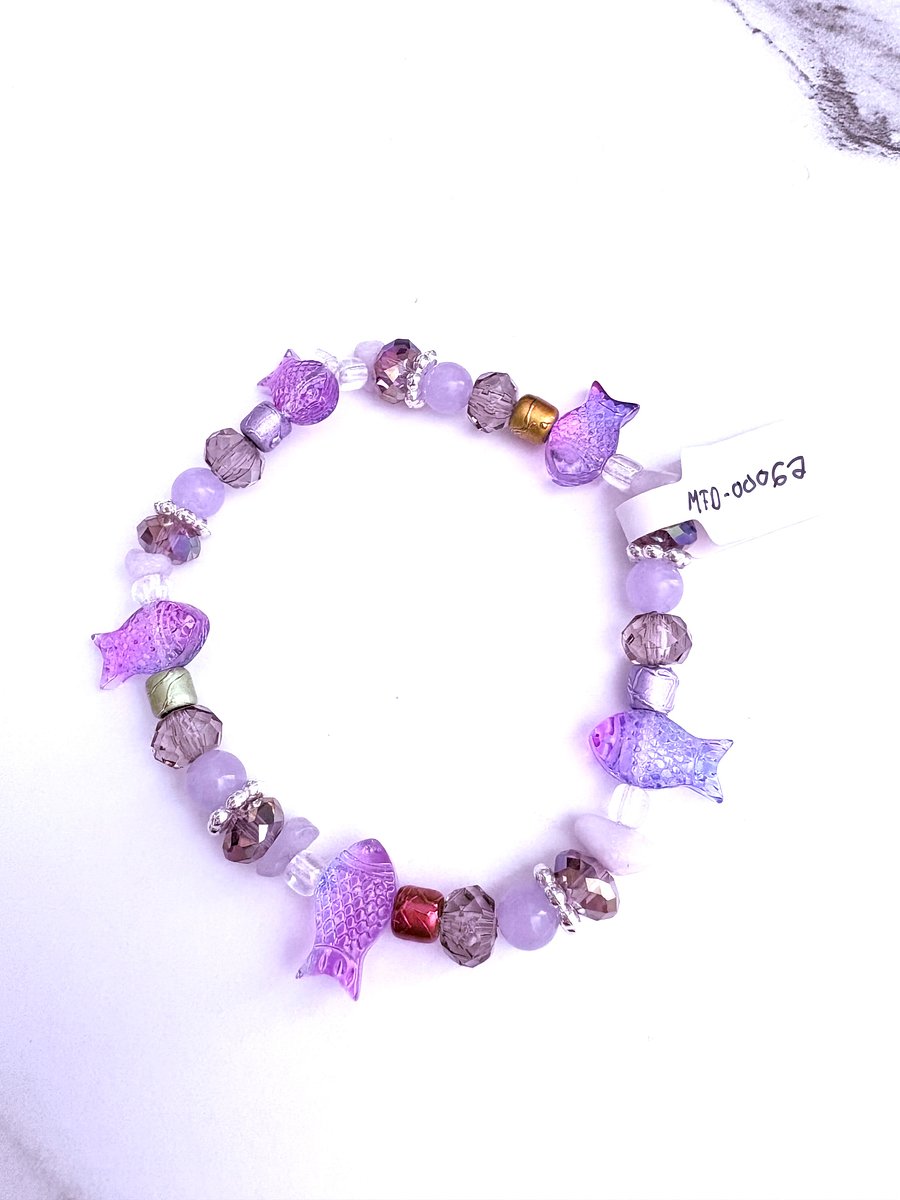 Handmade 7.5" Glass Fish Bead Bracelet | Coastal Charm Jewelry by Monique Faella Designs™ | MFD-00062 product image (5)