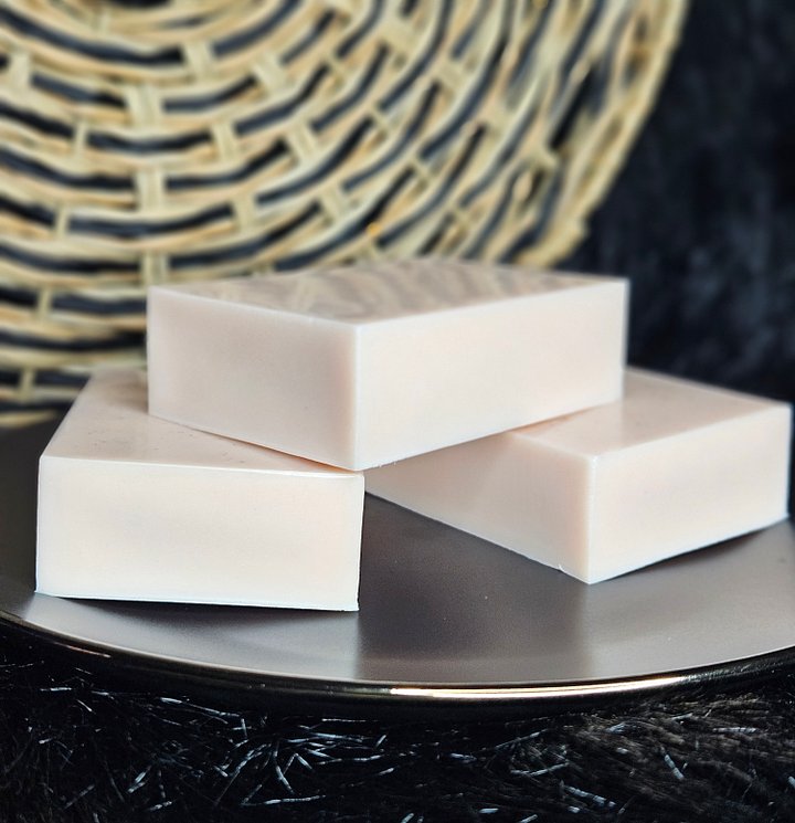 144 KARAT GOLD 3pk product image (1)