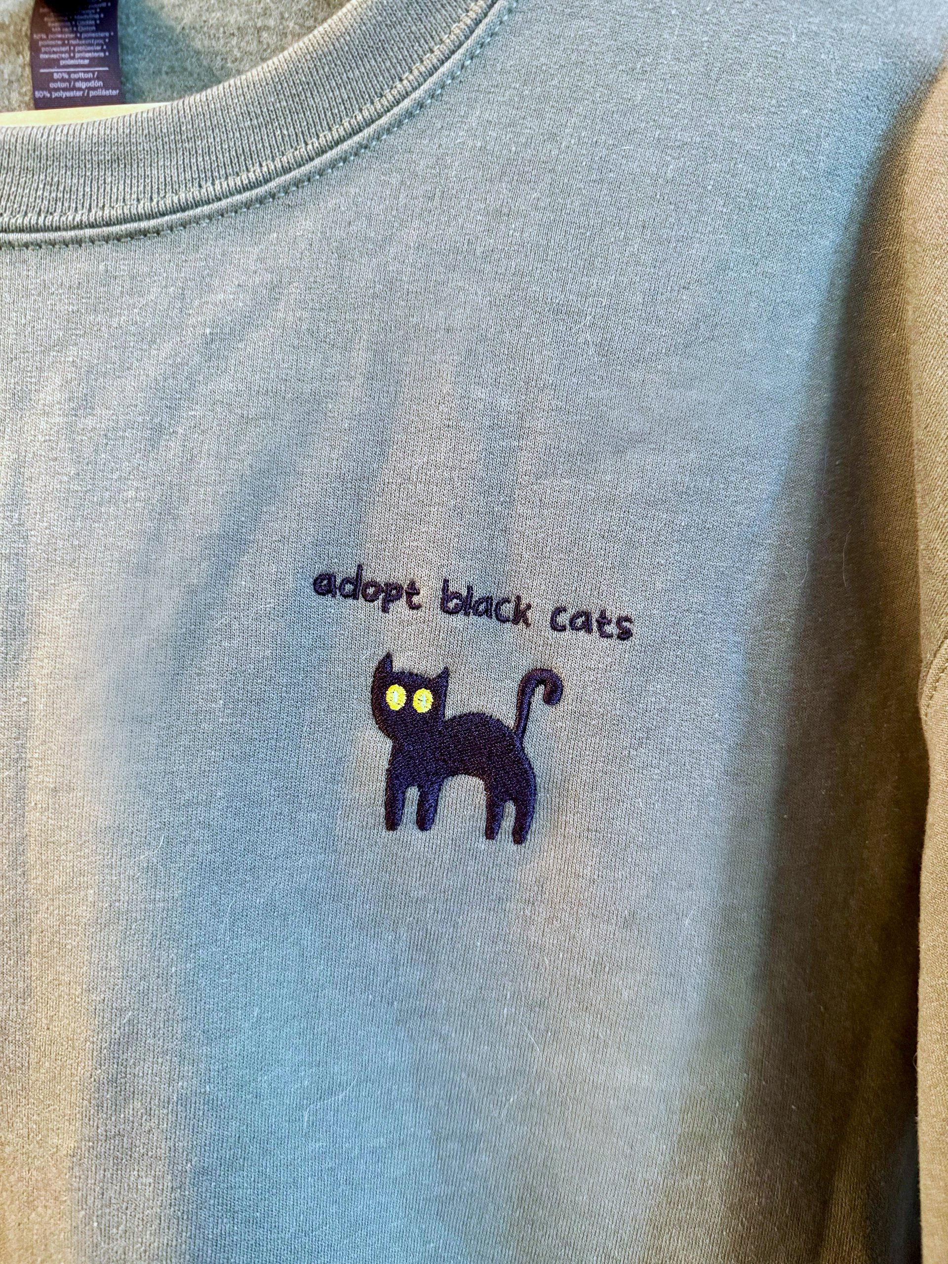 Adopt black cats embroidered crewneck sweatshirt product image (3)