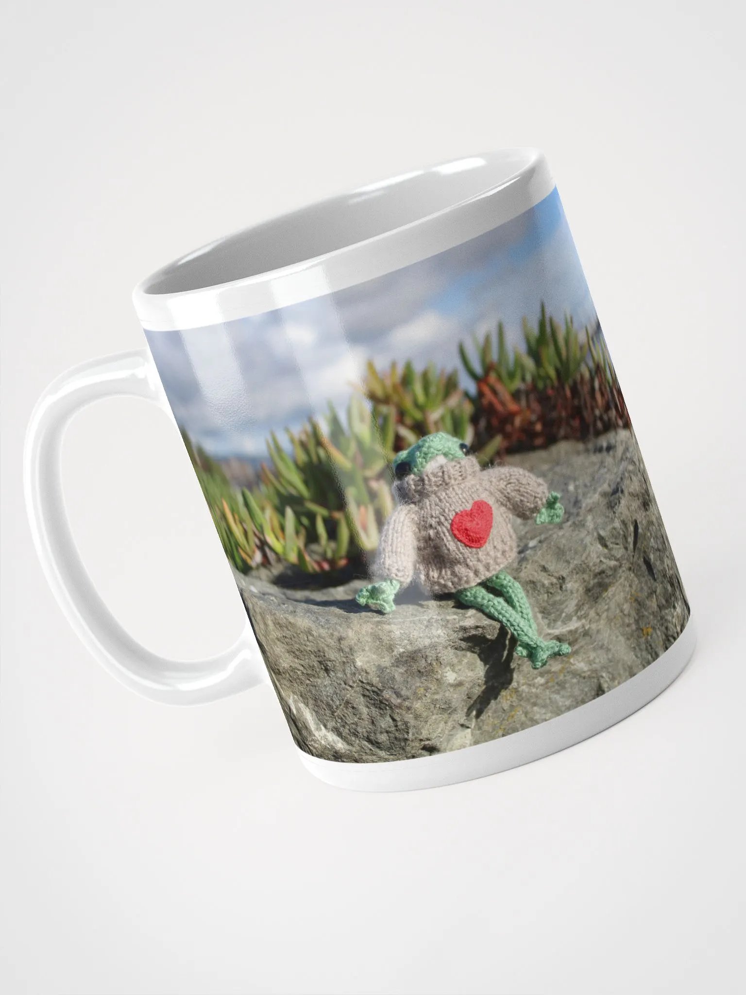 Froggy Heart Knit Mug product image (3)