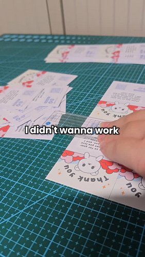 At least I feel happier doing what I do now 😊 

#smallbusiness #smallartist #kawaiiart #work