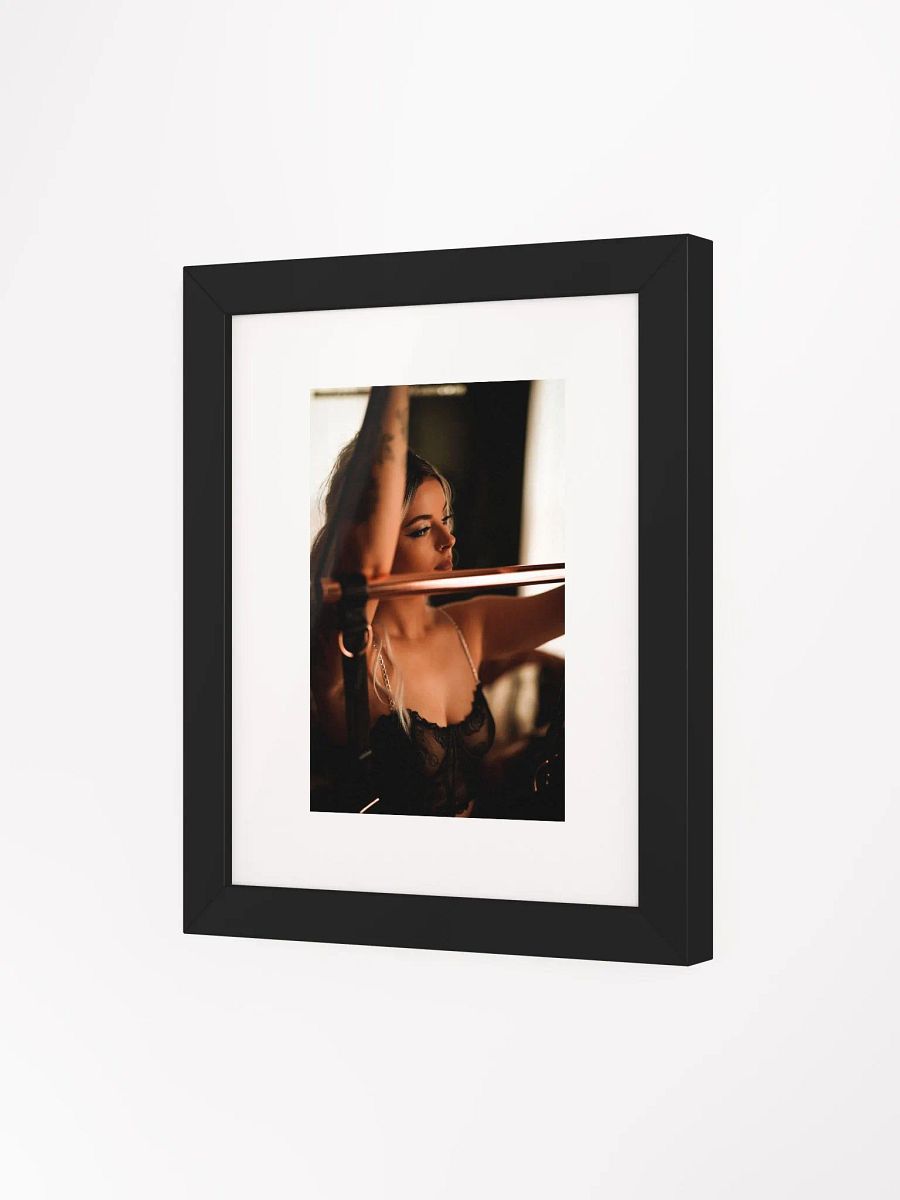 QueenQ Poster 3 product image (19)