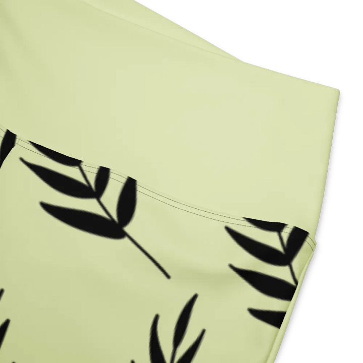 Chic Leaf Flare Leggings product image (1)