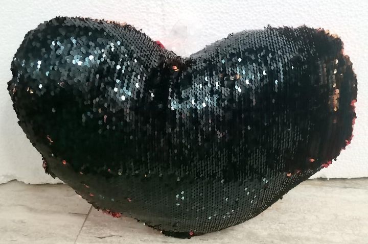 HEART PILLOW product image (1)