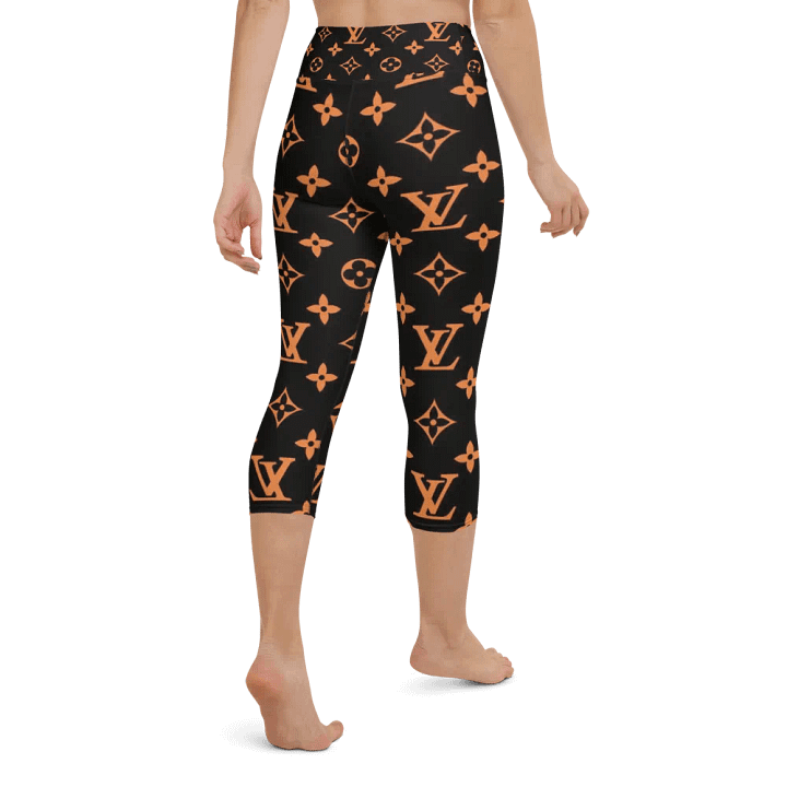 Interlinked Iconic Symbols Yoga Capri Leggings product image (2)
