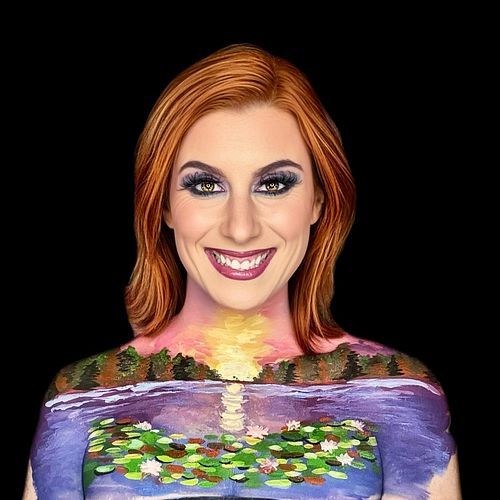 One handed painting isn’t something I wanted to figure out but HERE WE DID IT!
Entire look using @mehronmakeup paradise paint...
