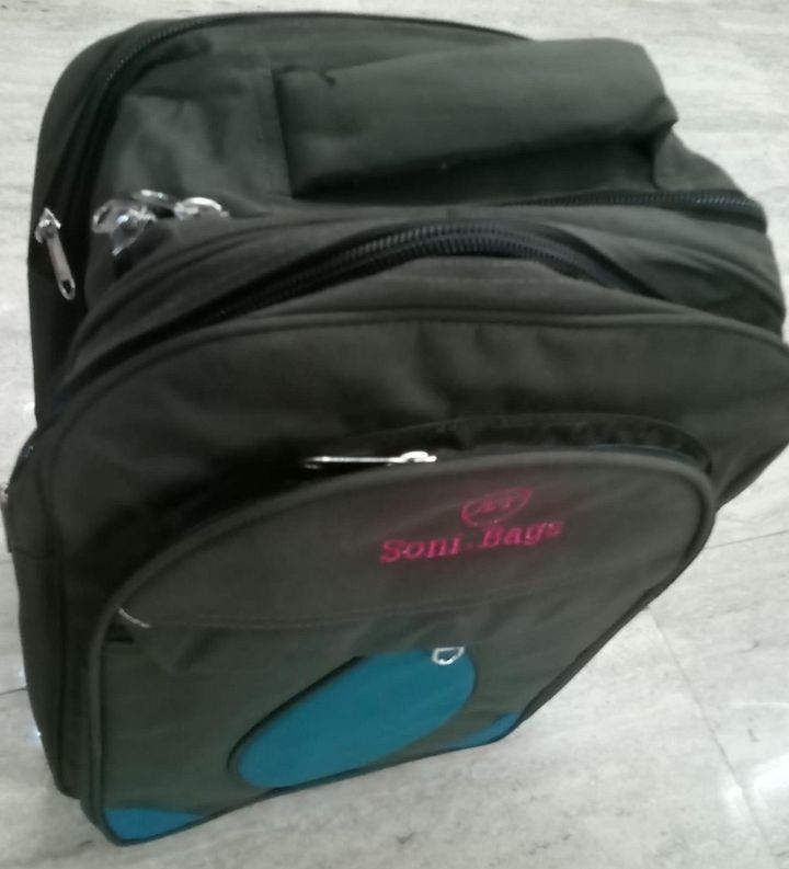 school bag product image (2)