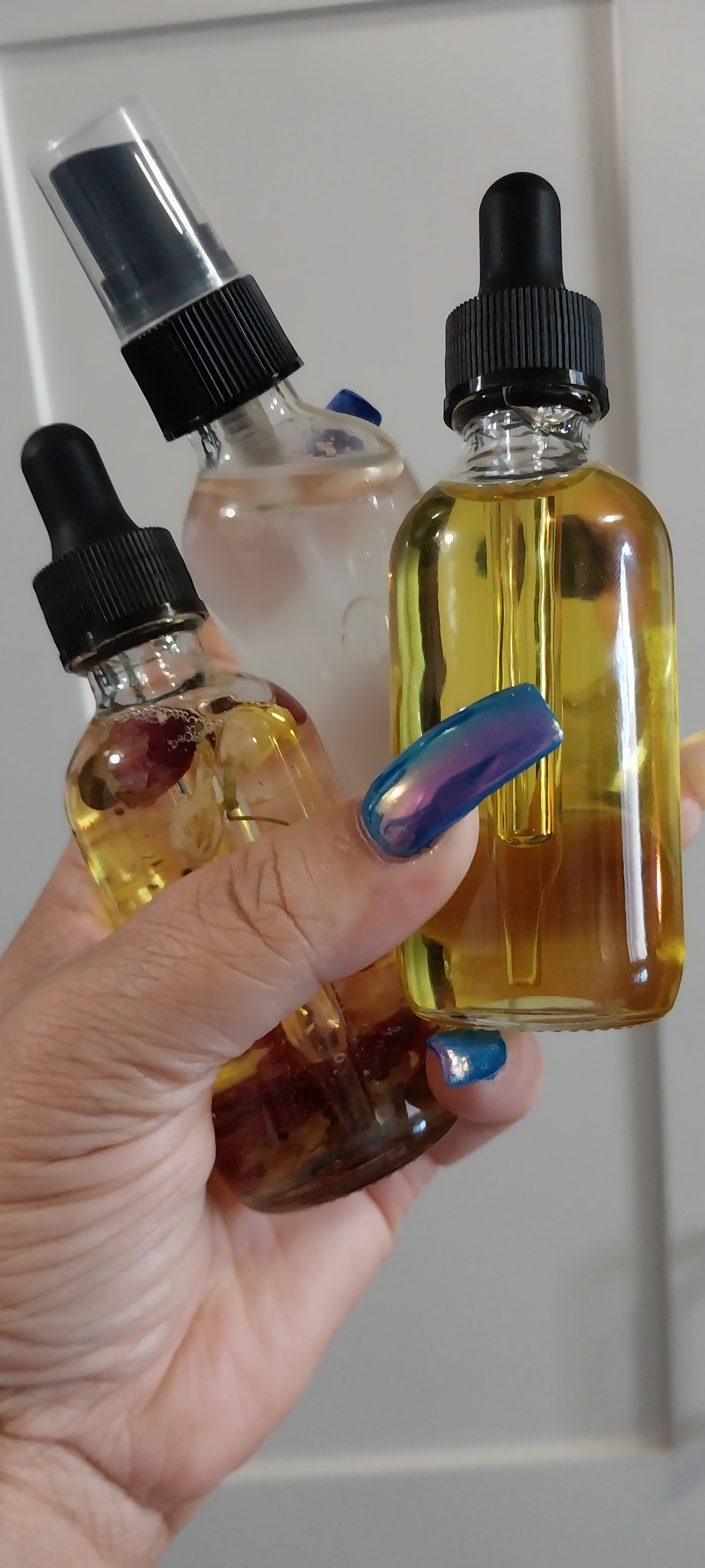 WomanKind Body Oil product image (4)