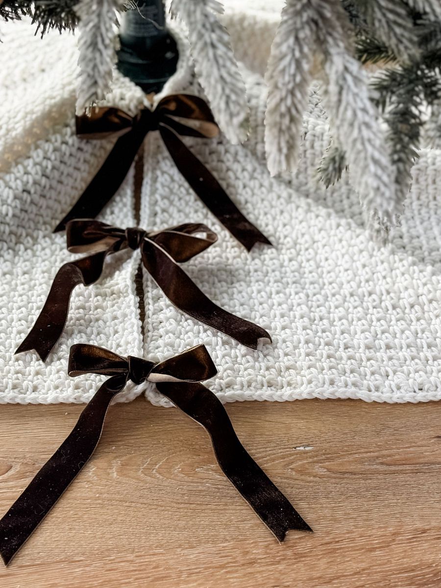 Holiday Weave Tree Skirt Crochet Pattern product image (7)