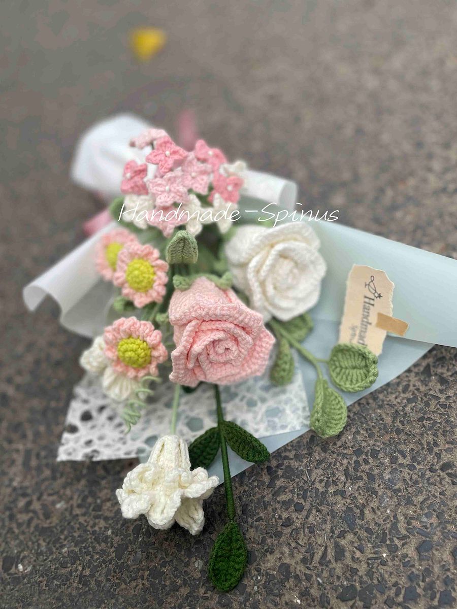 Pink Dream Crochet Knit Bouquet product image (5)