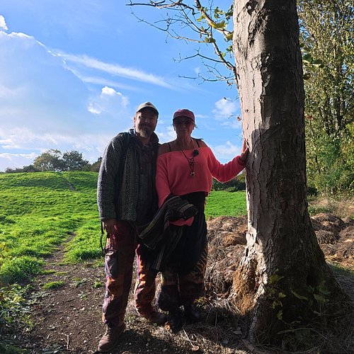 Visiting Stonehenge and Viking Burial Site

#vanlifeuk #vanlife #martinandshirley #stonehenge #vikings #vandweller #fulltimev...