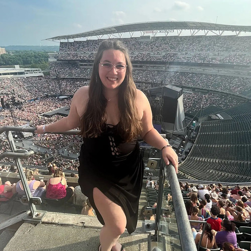 I can still make the whole place ✨️shimmer✨️

Seeing Taylor Swift with the gals I listened to her with in middle school was a...