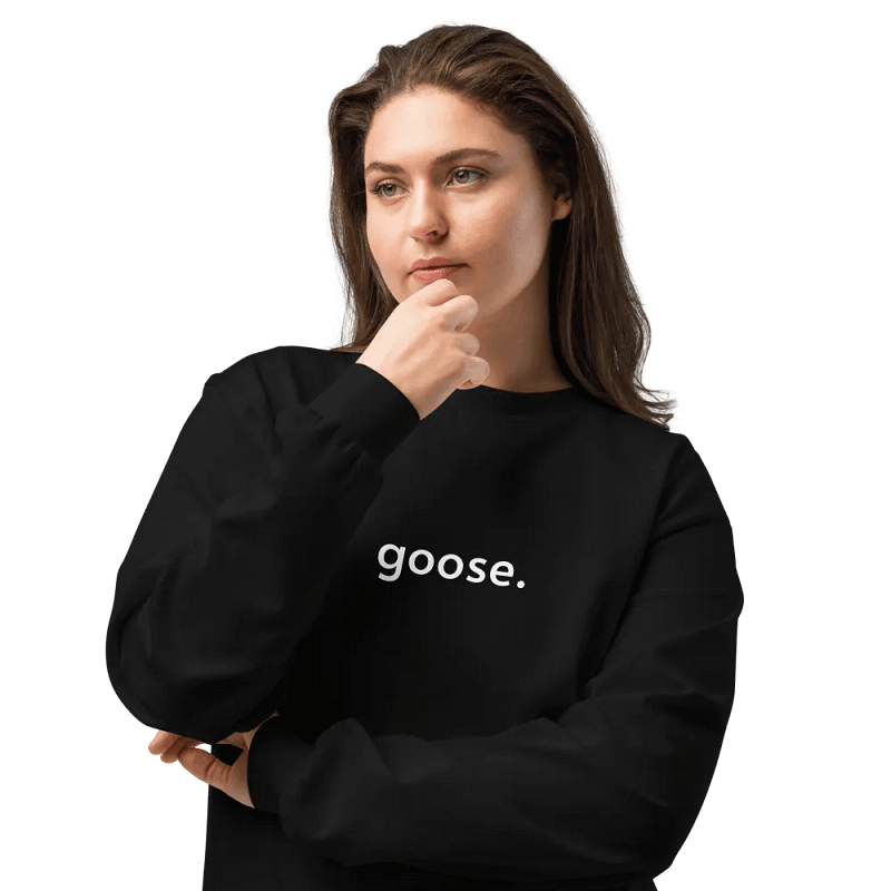 Goose. Long Sleeve Tee