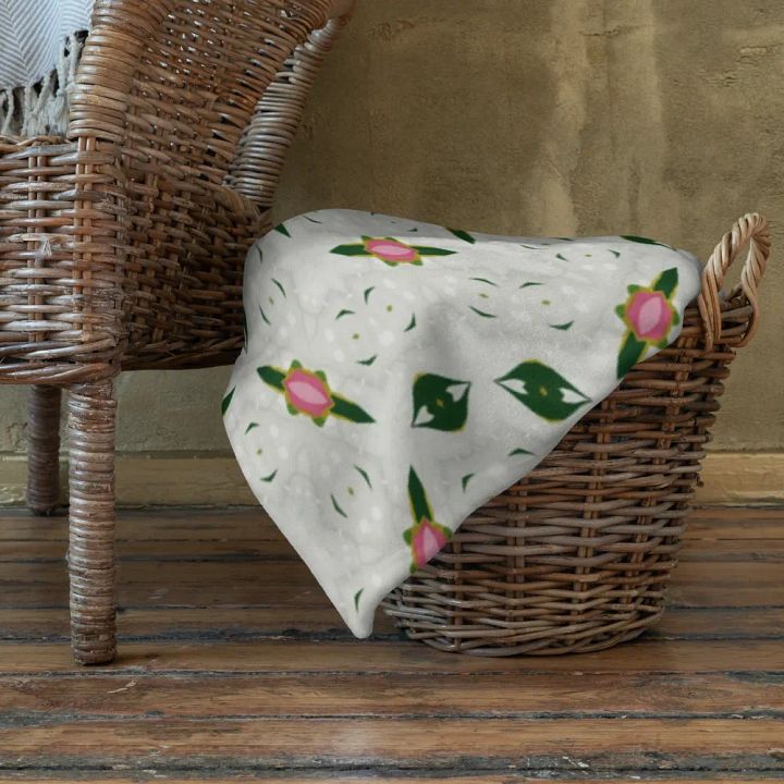 Unique Lips & Eyes Circular Pattern Throw Blanket product image (1)