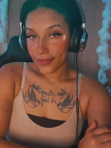 Hey I’m live!

Twitch.tv/alliiebug

#alliiebug #twitch #TwitchStreamers