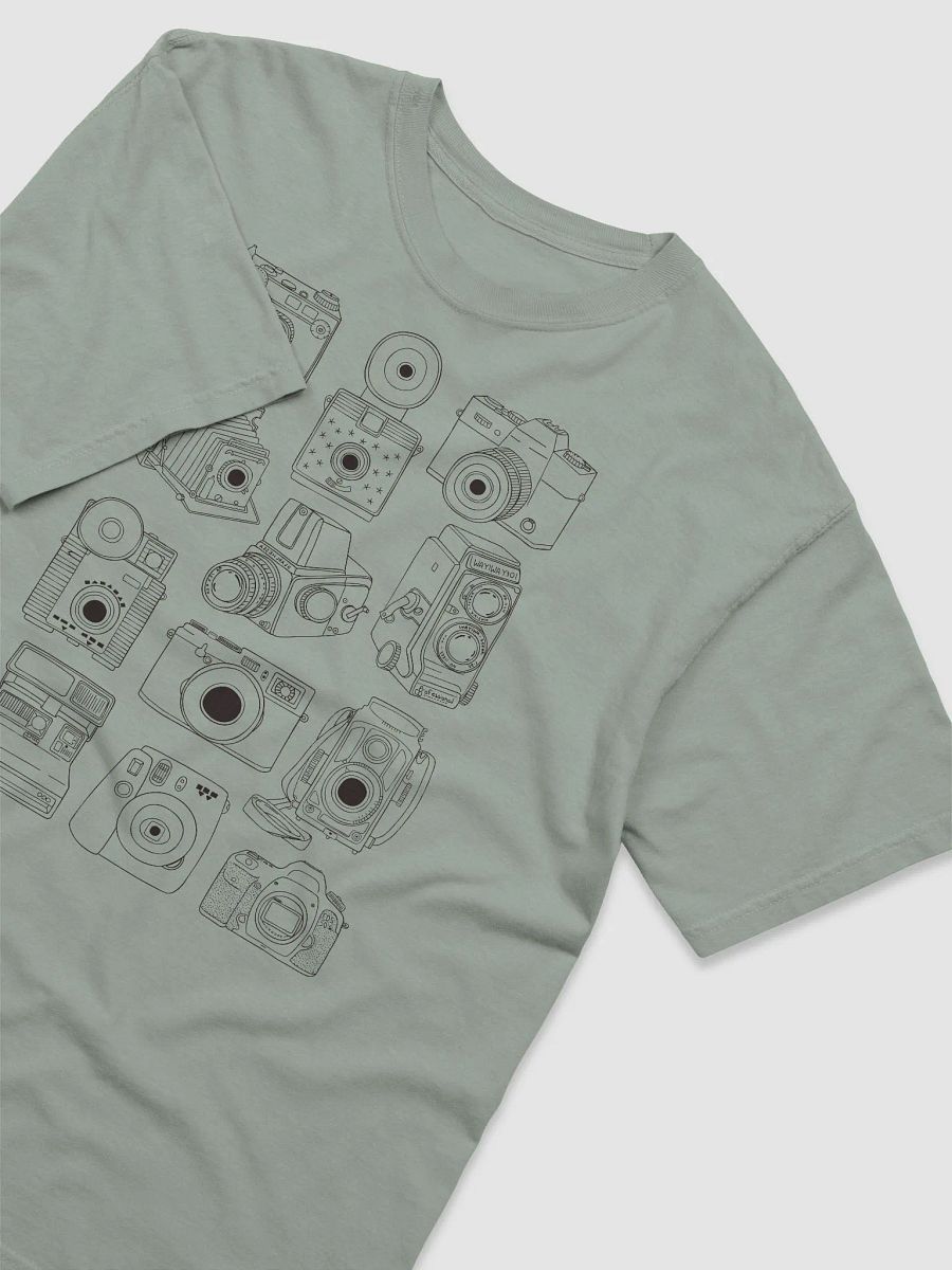 Vintage Photography and Cameras T-Shirt | Vintage-Style Dark and Light Academia Shirt for Photography and Camera Enthusiasts product image (3)