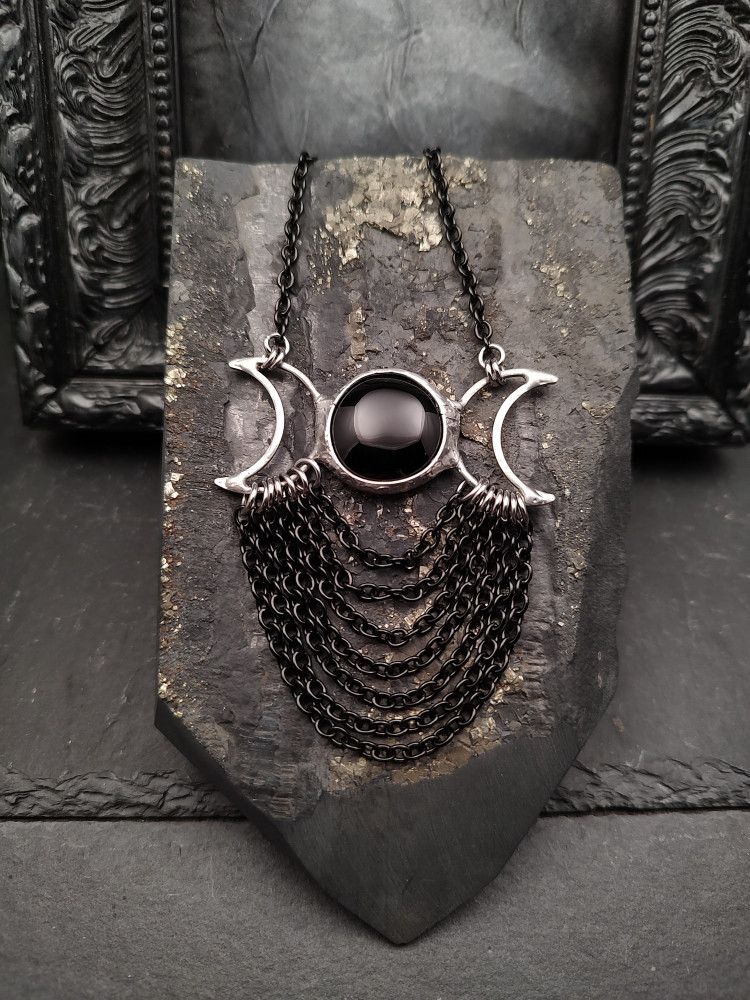 Moon Spirit - Lunar Triad Sweeps product image (1)