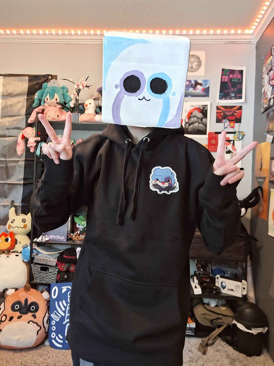 Alaska Cute Vibes Hoodie product image (1)