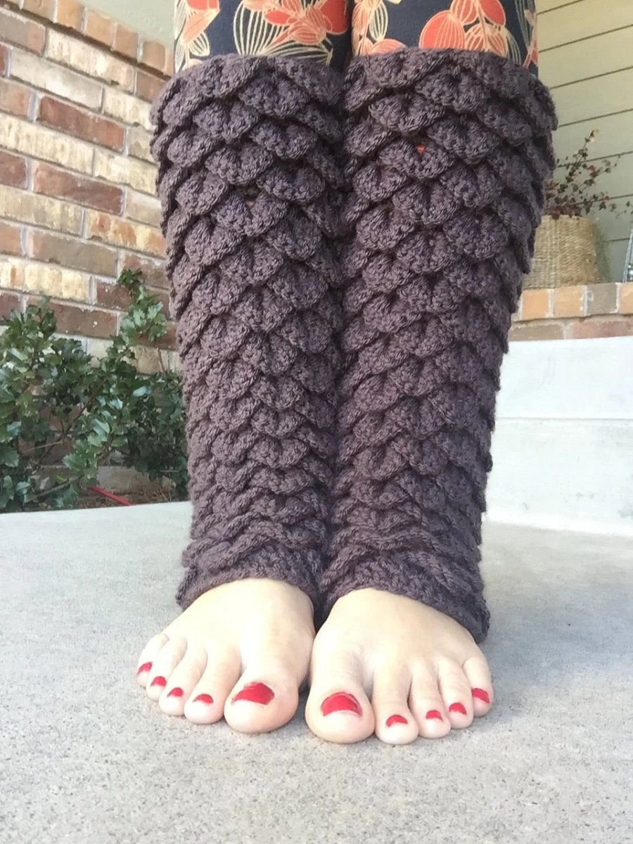 Dragon Tears Leg Warmers Crochet Pattern product image (1)