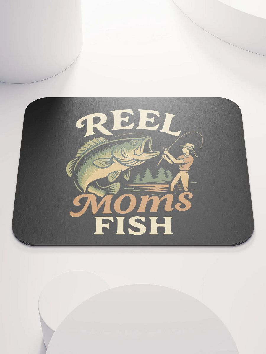 Reel Moms Fish Mouse Pad – Fun Vintage Desk Pad for Angler Moms product image (1)