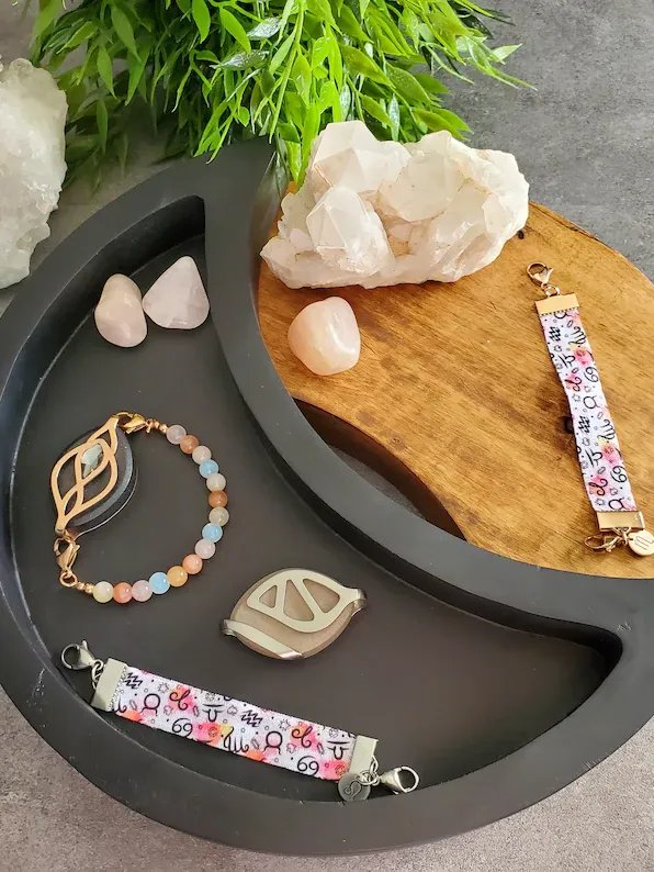 10" Crescent Moon Wooden Display Tray – Crystal Holder • Spiritual Home Decor • Altar & Jewelry Organizer product image (5)