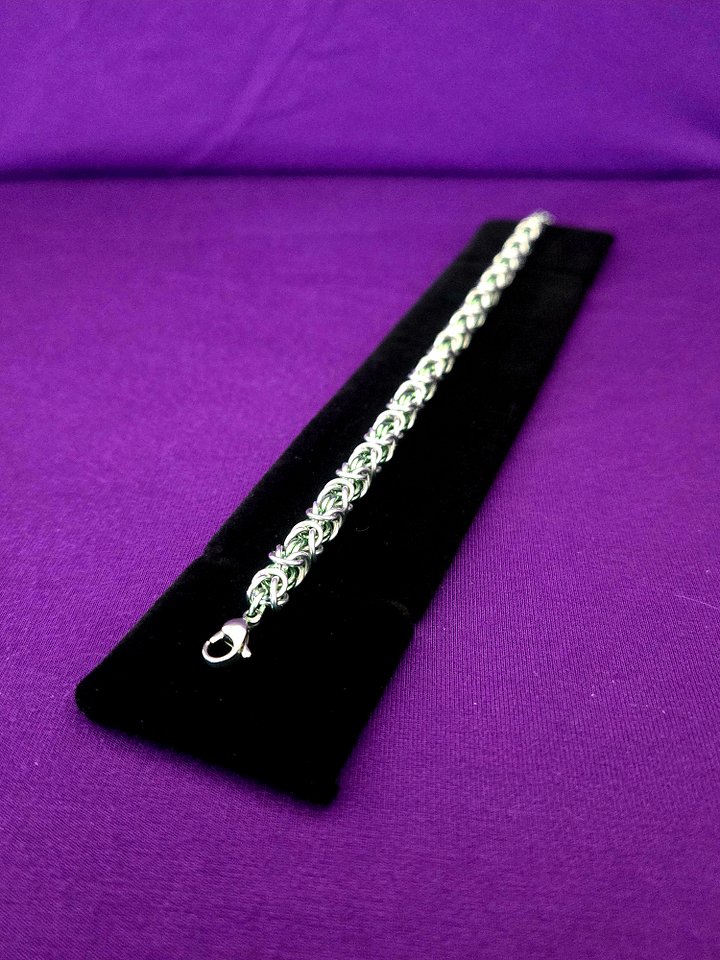 Chainmail Bracelet - Silver and Seafoam product image (1)