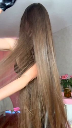 🖤
#hairbrushing #ingashasmr #silkyhair #longhair #hairstyle #asmr #longhairasmr #prettyhair