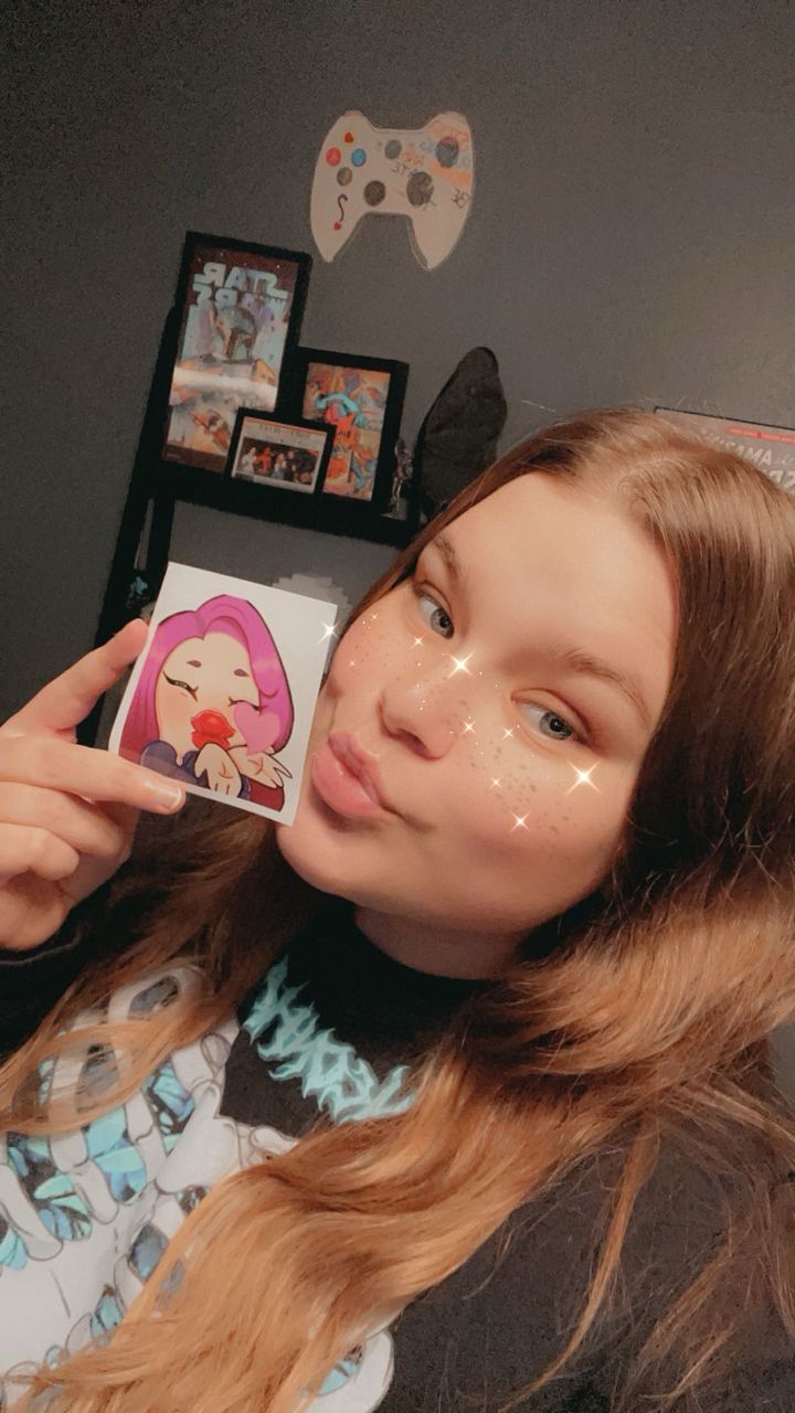 Kissy Emote Sticker product image (2)