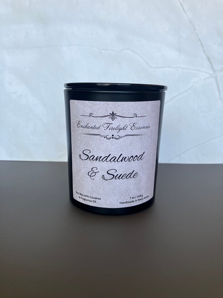 Sandlewood & Suede 7oz Candle product image (1)