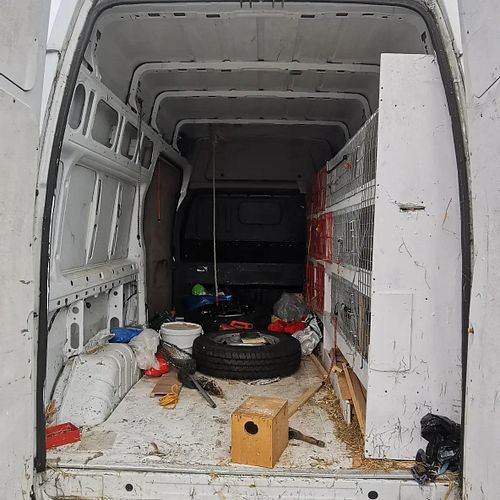 Campervan Before & After pics!
Swipe to see 🚐
Conversion done by @stephienomad w/ @steveyde
Follow the travel journey 🗺️
.
.
...
