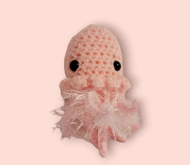 Fluffy Jellyfish keyring product image (1)