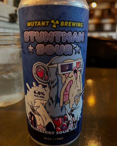 Enjoying an appropriate @whitedogphilly brunch drink from @mutant_brewing - STUNTMAN SOUR Blueberry Sour Ale! DELICIOUS brunc...