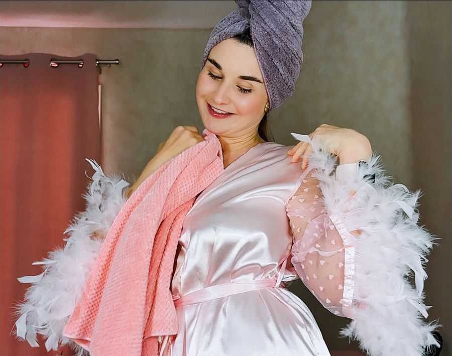 Quick-Dry Hair Towel Wrap – Soft, Stylish & Super Absorbent, Pink and Purple colours product image (2)