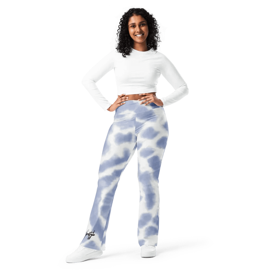 Ripple Effect Tie-Dye Flare Leggings product image (3)