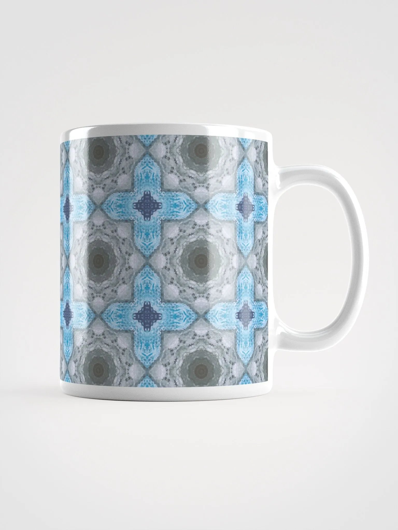 Blue and White Geometric Patterned Mug product image (2)