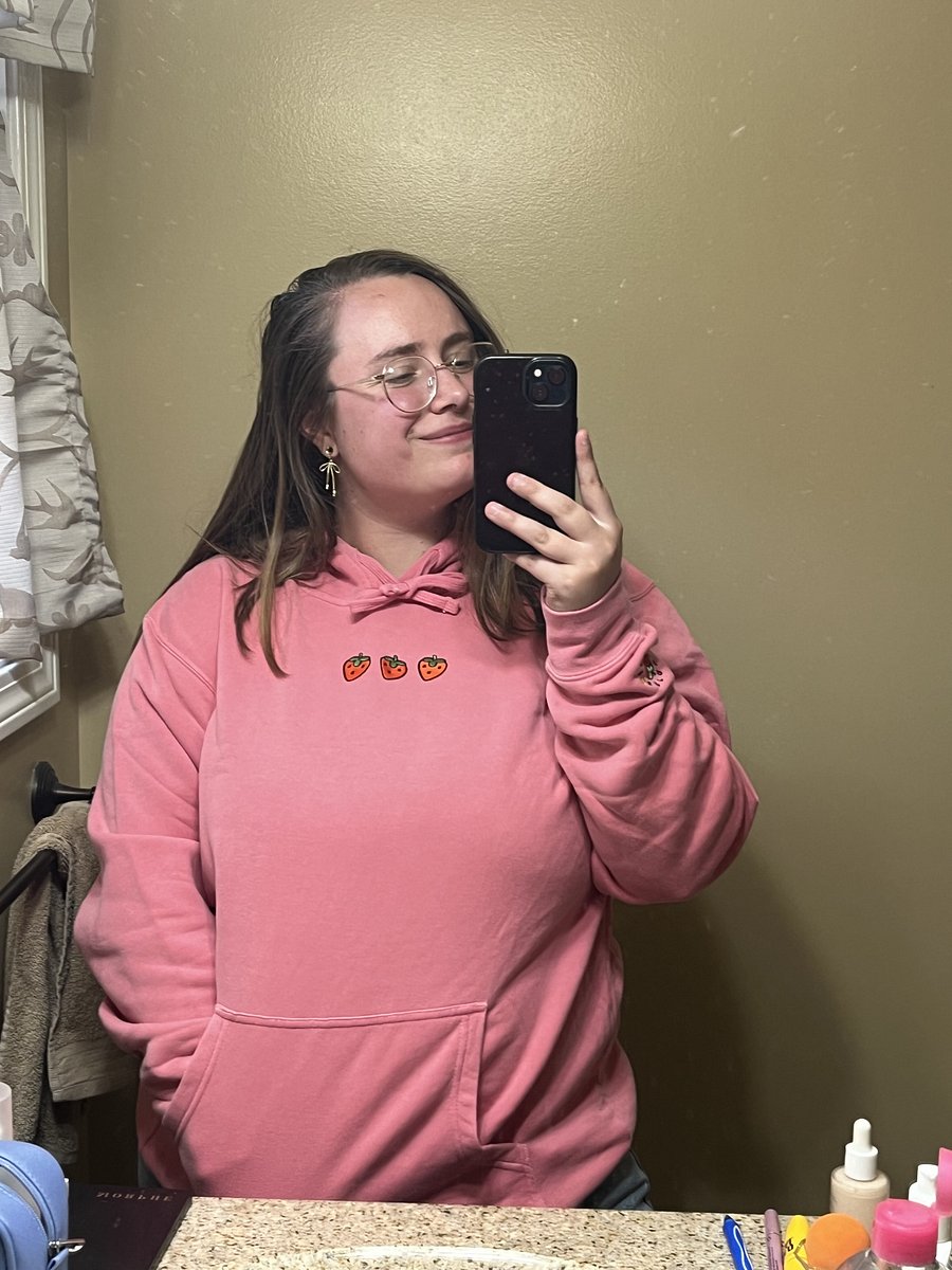 the berry hoodie product image (12)