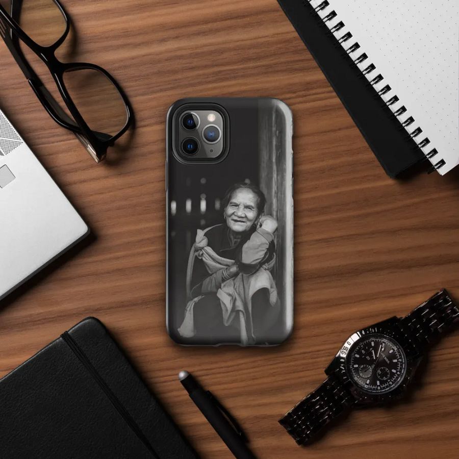Chic Black and White Phone Case Featuring an Elderly Woman product image (32)