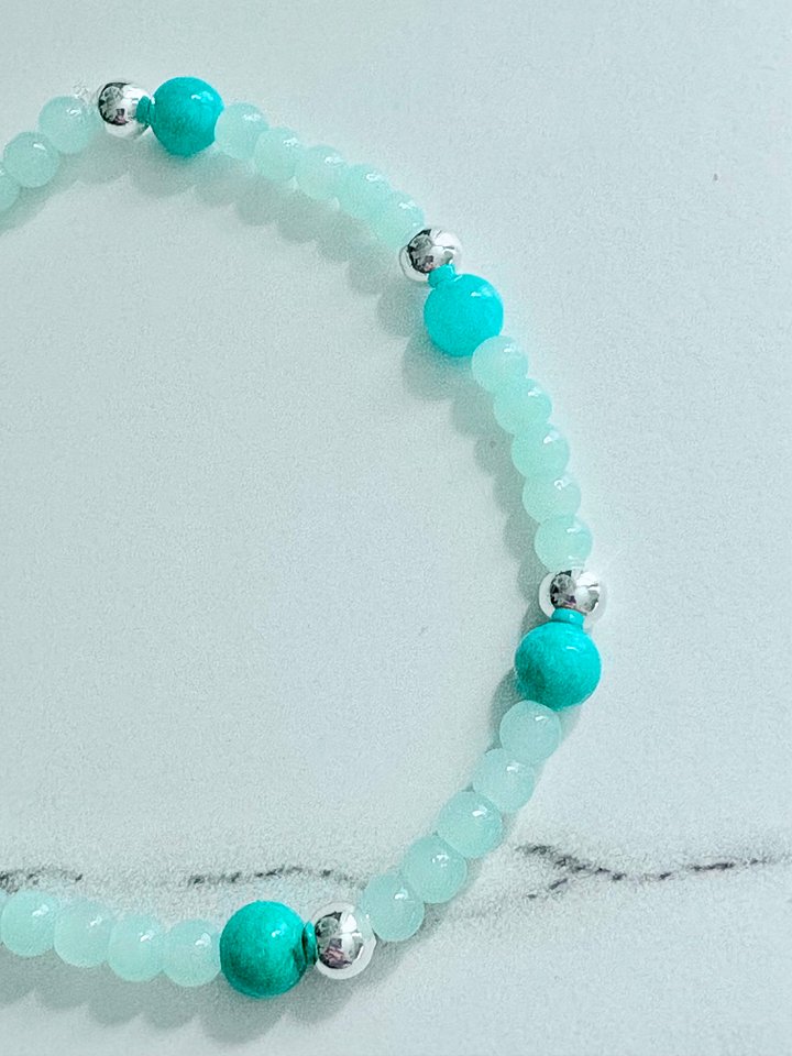 Handmade 8" Turquoise Bead Stretch Bracelet | Coastal Charm Jewelry by Monique Faella Designs™ | MFD-00169 product image (2)