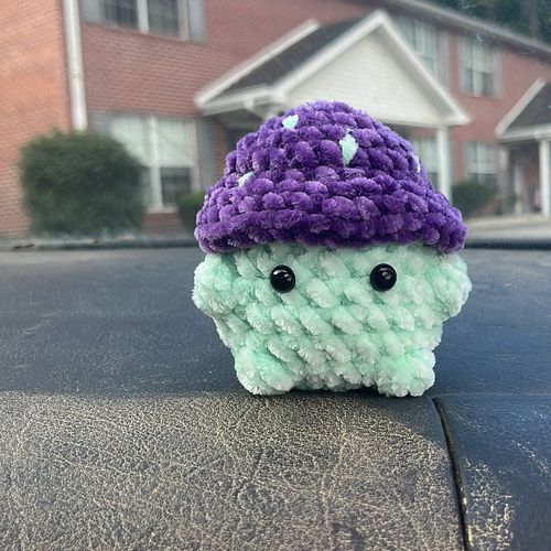 Mushie on an adventure! I hope everyone has a great day~

Mushies are for sale, please see pinned picture for more details

#...