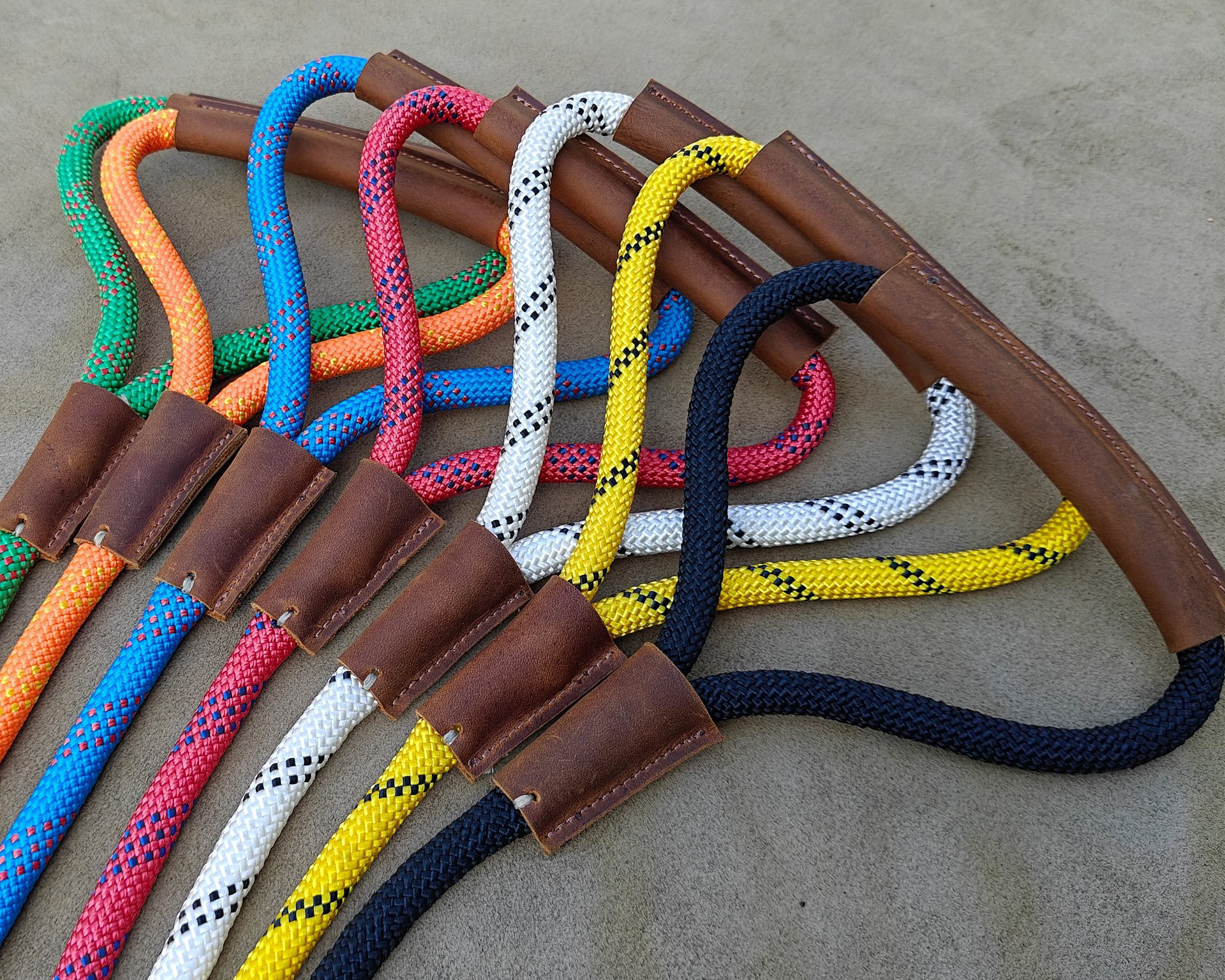 MEEBOY Handmade Strong Heavy Duty Rope No Pull Training Lead Leashes with Durable Leather Handles,Reflective Dog Training Lead for Large Medium and Small Dogs product image (5)