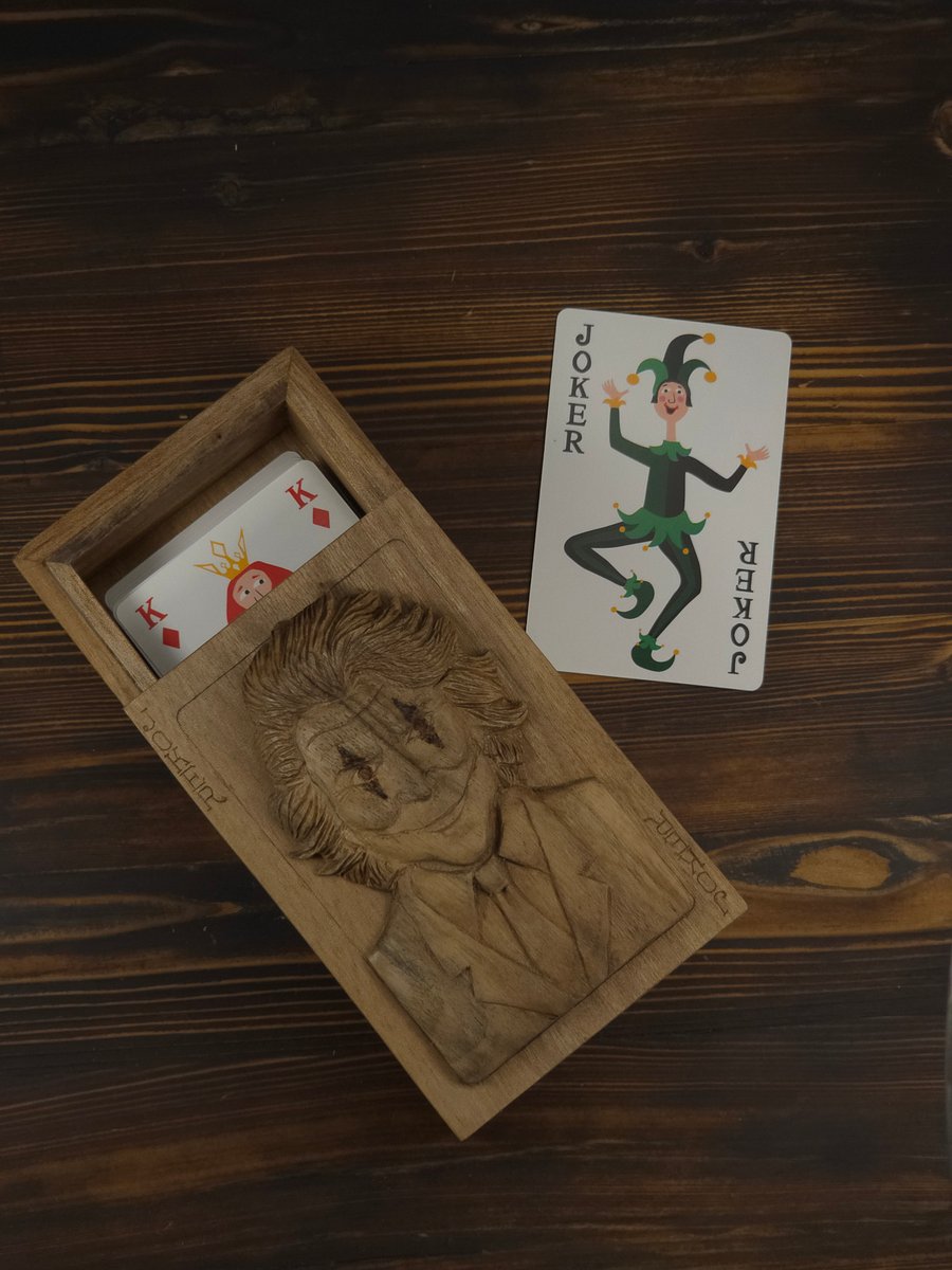 Wooden Playing Cards Box with Joker on It product image (3)