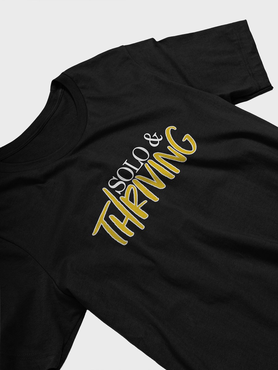 SOLO & THRIVING Bold T-Shirt product image (30)