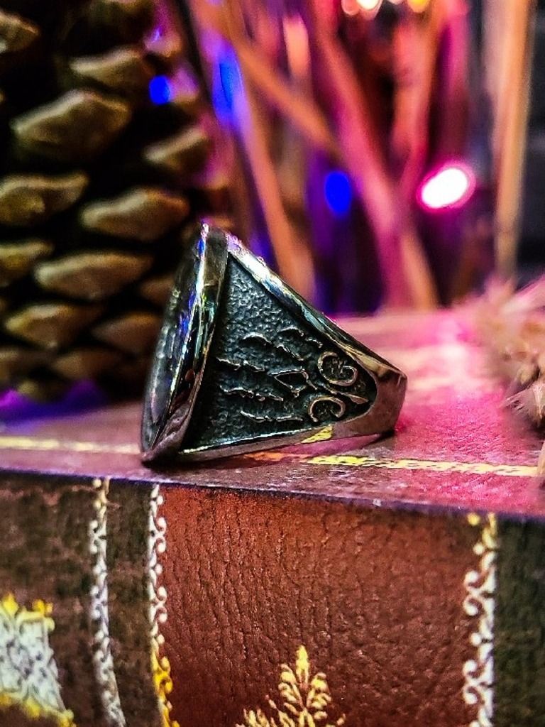 The Armored Kingdom Howling Guardian Wolf Ring product image (2)