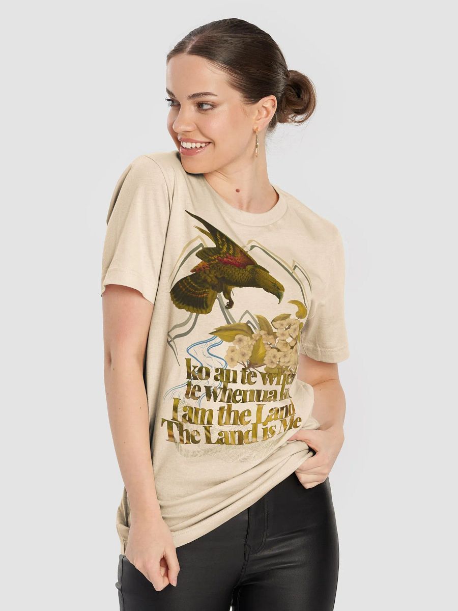 Unisex Kea in Flight - Mountain Lacebark ko au te whenua Decolonisation Aotearoa Tee product image (35)