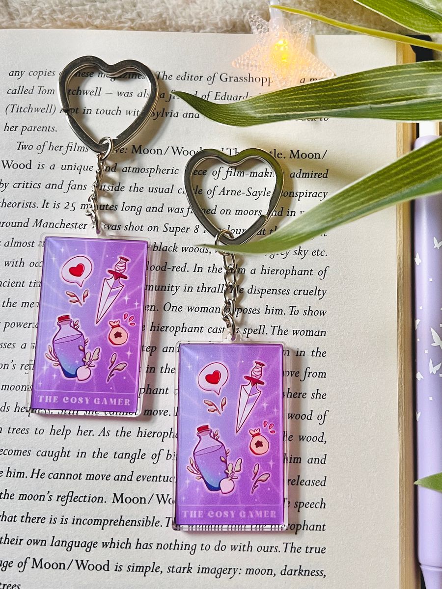 The Cosy Gamer Tarot Card Acrylic Keyring product image (5)