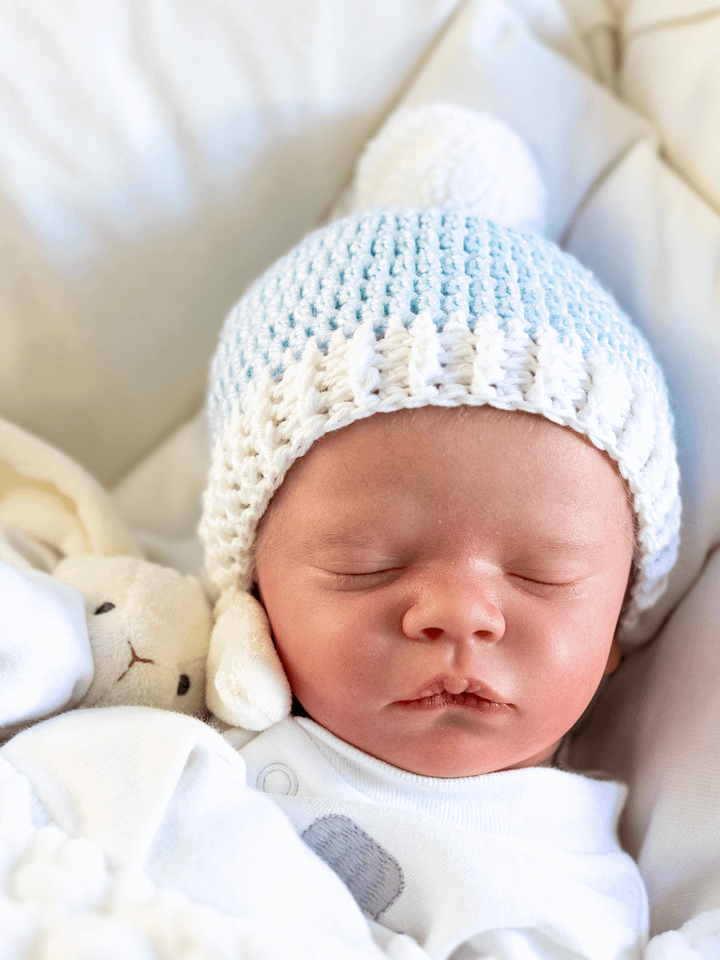 Crochet Pattern: Two Toned Baby Hat product image (1)