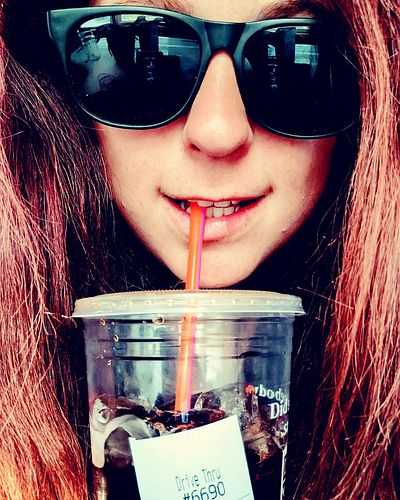 Sippin' on a cold one waiting for the r i n s e 🤘😎🎮 Live at 4p EST twitch.tv/lblackmambal #twitchaffiliate #twitchstreamer