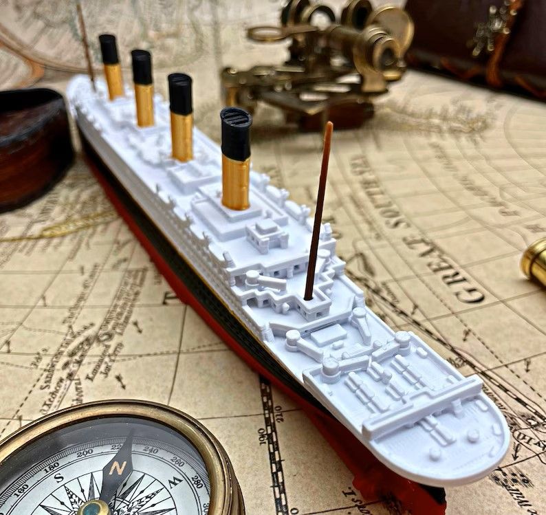 RMS Titanic 3D Printed Model product image (1)