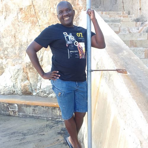 Yeah! What a gentleman pose . . . so laid back.

🛒CHECKOUT my 